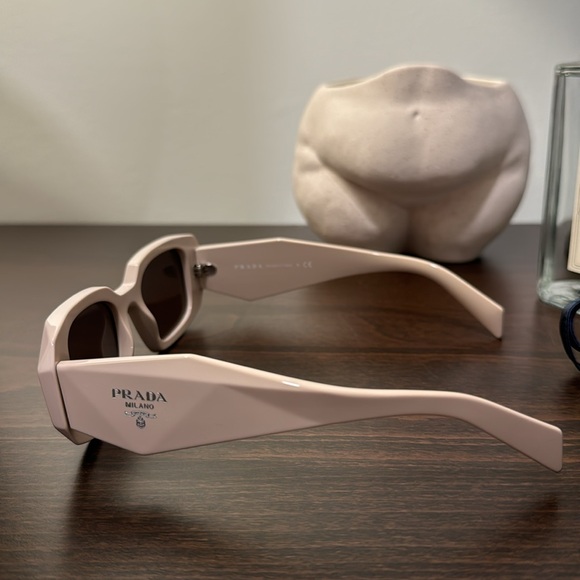 Runway 49mm Rectangular Sunglasses - Picture 6 of 14